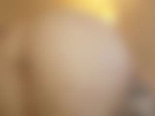 Live cam show with matilda-69x - Living Room on https://playwithruby.com