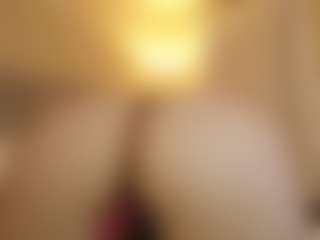Live cam show with matilda-69x - Bedroom on Camsoda