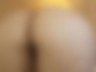 Live cam show with matilda-69x - Bedroom on nudelive.tv