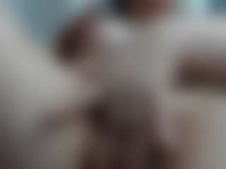 red-scarlett's Live Sex Cam Show