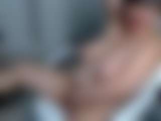 Live cam show with red-scarlett - Brown Hair on https://playwithruby.com