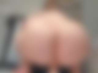 squirt-blondy's Live Sex Cam Show