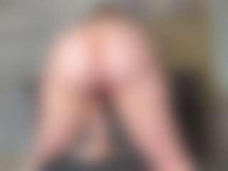 squirt-blondy's Live Sex Cam Show