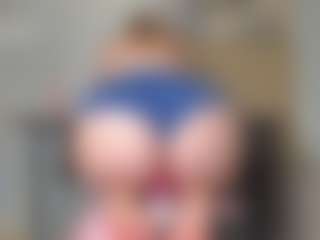 squirt-blondy's Live Sex Cam Show