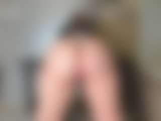 Live cam show with squirt-blondy - Blue Eyes on Cam Slut