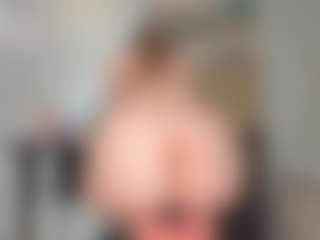 squirt-blondy's Live Sex Cam Show