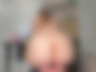 squirt-blondy's Live Sex Cam Show