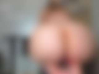 squirt-blondy's Live Sex Cam Show