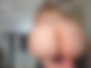 squirt-blondy's Live Sex Cam Show