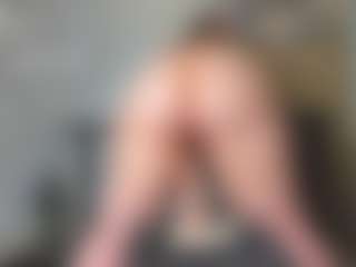 squirt-blondy's Live Sex Cam Show