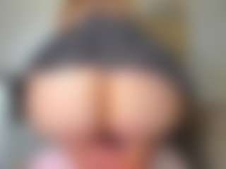 Spettacolo in cam dal vivo con squirt-blondy - Booty su Camsoda
