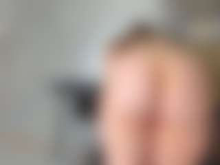Live cam show with squirt-blondy - Curvy Toys on SinfulBabes