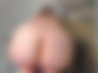 squirt-blondy's Live Sex Cam Show