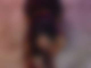 Live cam show with Lady Brown - Bedroom MILF on realtime-chat