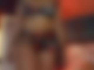 Live cam show with Lady Brown - Black Shaved Pussy on Camsoda