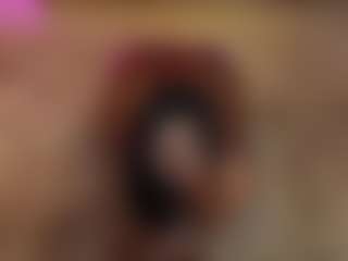 Live cam show with Lady Brown - Athletic Lush on Latina Girls