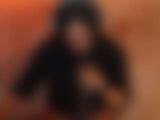 Live cam show with Lady Brown - Athletic Brown Eyes on AdultVida.com