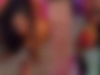Live cam show with Lady Brown - Brown Eyes Ebony on chickslive.net