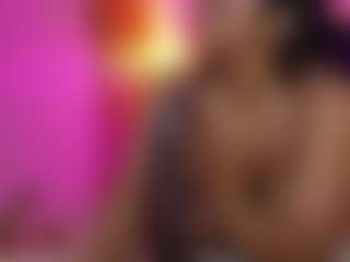 Live cam show with Lady Brown - Fingering on Uber Horny