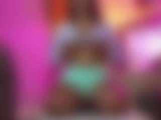 Show de cam en vivo con Lady Brown - Athletic Shaved Pussy en Camsoda