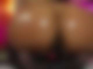 Live cam show with Lady Brown - Orgasm on CamwithHer