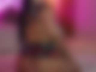 Live cam show with Lady Brown - Athletic Brown Eyes on Livezox
