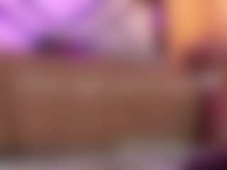 Live cam show with Lady Brown - Young Adult on xplaylive.com