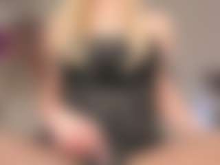 Live cam show with idealovnet - Tease on Camsoda