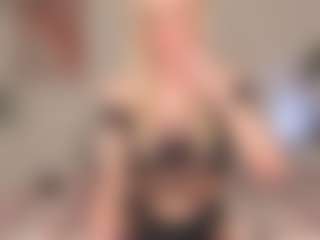 idealovnet's Live Sex Cam Show