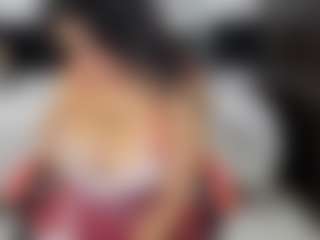Live cam show with lucy - Shaved Pussy on CamSextacy