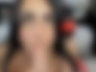Live cam show with lucy - Fingers on Camsoda
