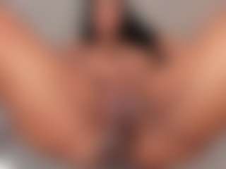 Live cam show with Danirouse - Fingers on livesuperchat.net