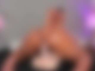 Live cam show with Kaitlyn Brown - Strip on Camsoda