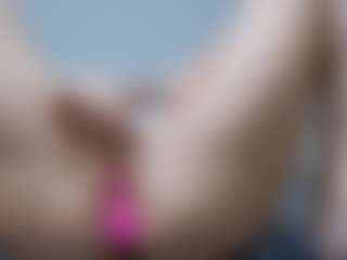 Live cam show with Sophilexy - Blonde Hair on studioflirtlive.com
