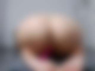 Sophilexy's Live Sex Cam Show