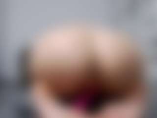 Live cam show with Sophilexy - Twerk on liverealitysex.com