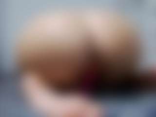 Live cam show with Sophilexy - Big Ass on Livezox