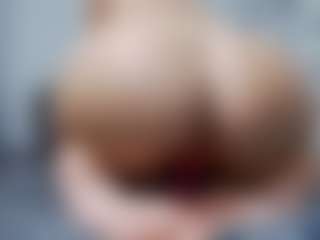 Live cam show with Sophilexy - Big Tits on instabang