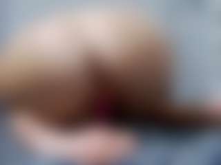 Live cam show with Sophilexy - Squirt Teen (18+) on Gym Cam Girls