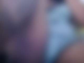 Live cam show with kaarlaa - Bedroom on Camming Site
