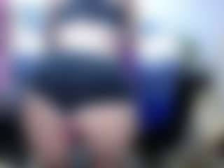 Live cam show with kaarlaa - Thick on xxxlivecams.org