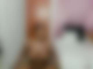 Live cam show with lupeadams - Robe on studioflirtlive.com