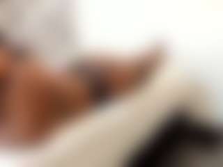 lupeadams's Live Sex Cam Show
