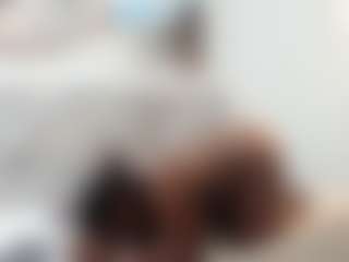 lupeadams's Live Sex Cam Show