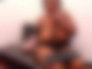 lupeadams's Live Sex Cam Show