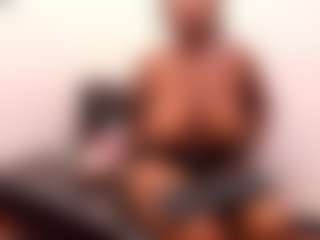 lupeadams's Live Sex Cam Show