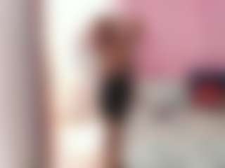 Live cam show with lupeadams - Bedroom Black on Camsoda