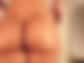 Live cam show with monica - Fingers on SpankPalCams