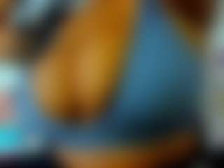 Live cam show with olivahot31 - Middle Aged on Camming Site