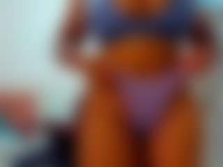 olivahot31 MILF webcam performer live streaming